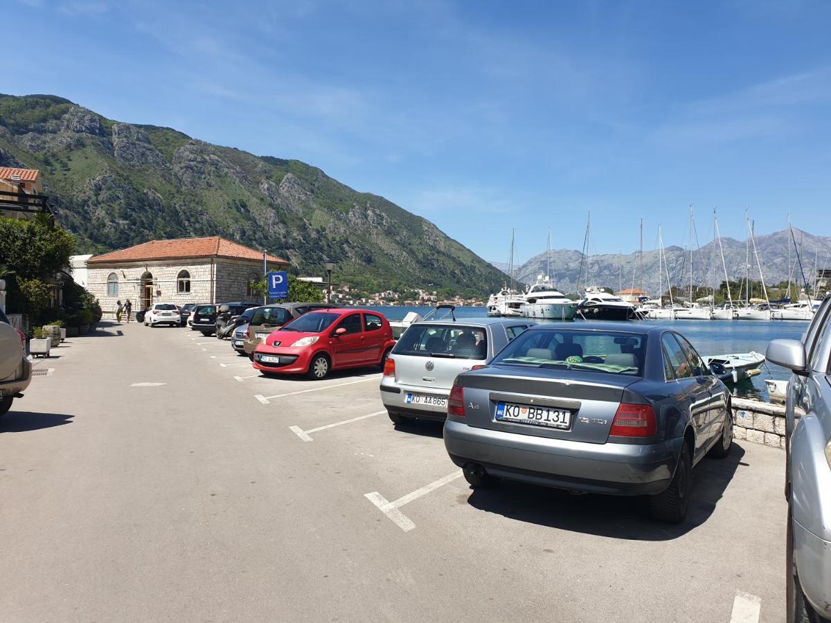 Appartamento Kotor Center W Esterno foto
