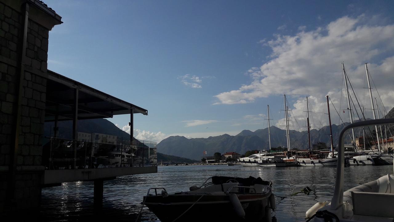 Appartamento Kotor Center W Esterno foto